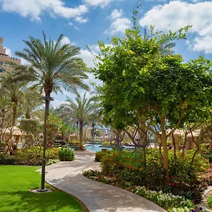 Gorgeous 2br In Fairmont Apartment Dubai