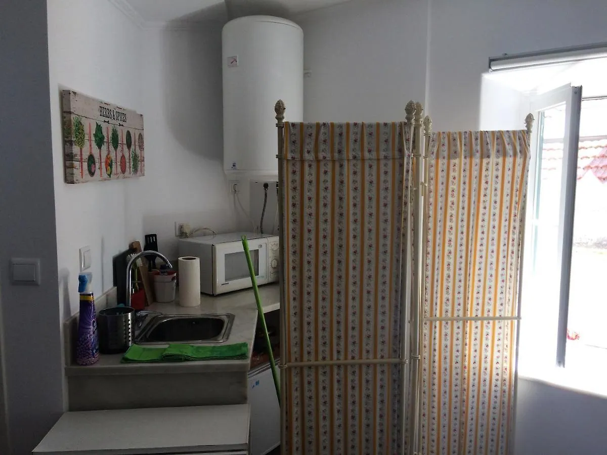 Madragoa - Plus Lisbon Apartment