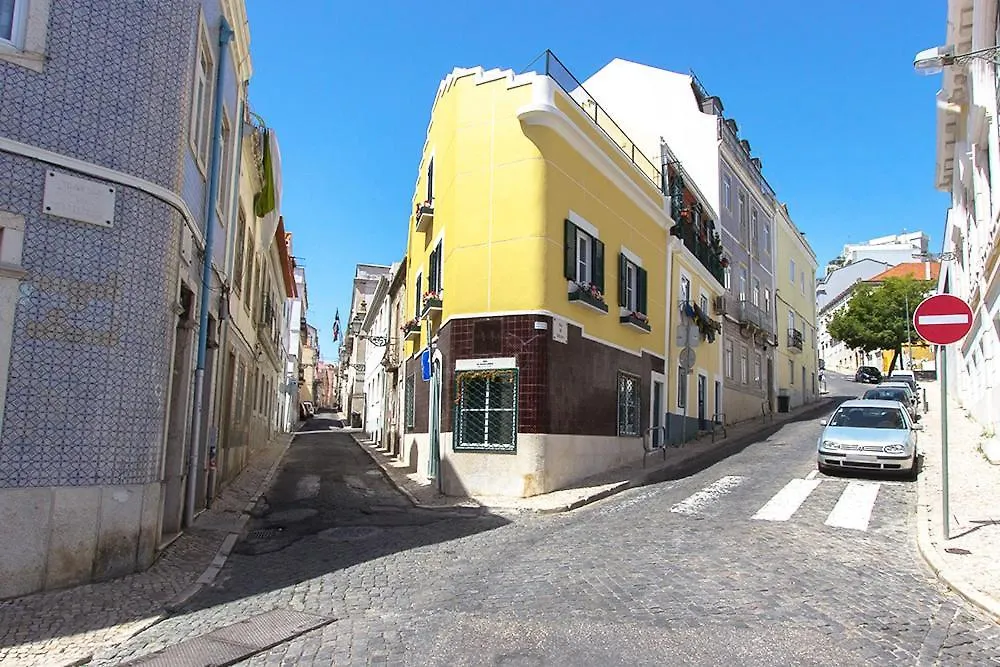 Madragoa - Plus Lisbon Apartment