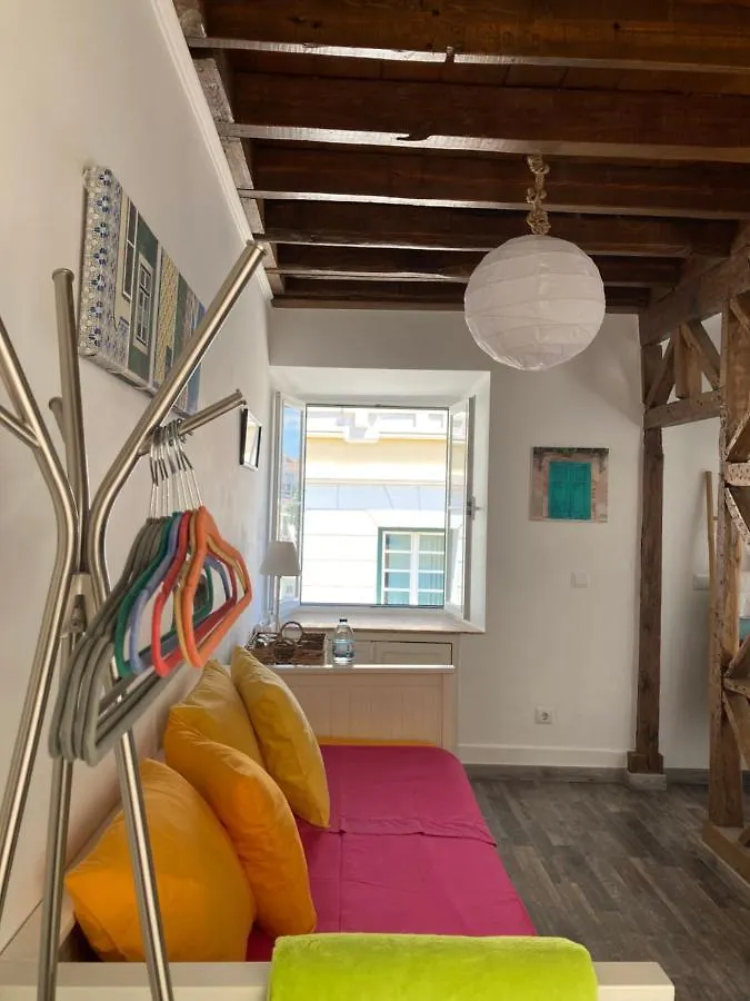 Madragoa - Plus Lisbon Apartment